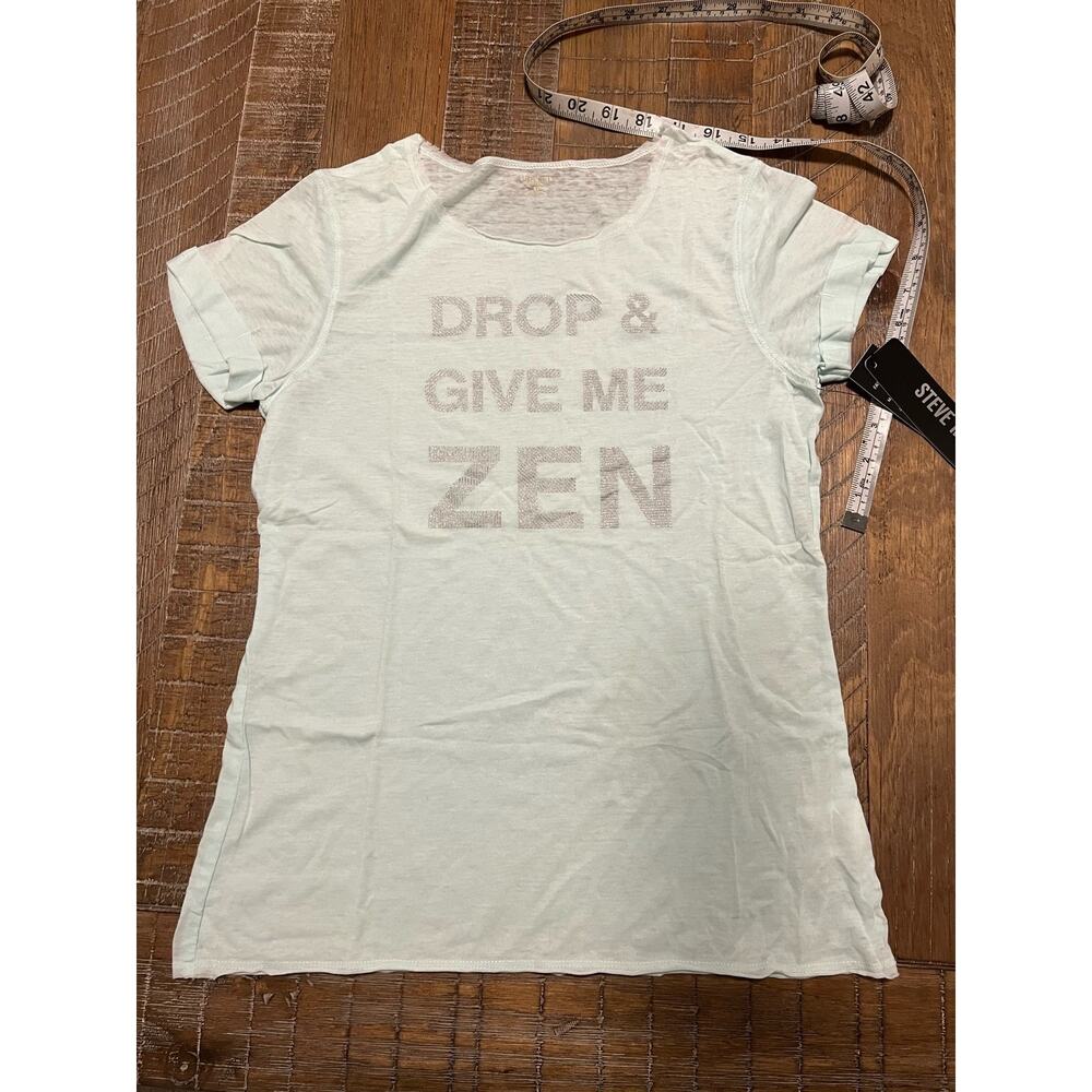 Steve Madden Active ‘Drop & Give Me Zen’ T-shirt NWT XS Yoga Athleisure Sporty